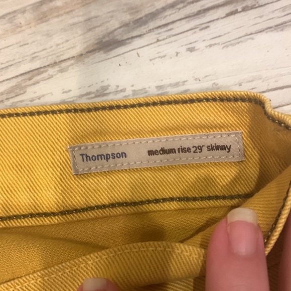 Citizens of Humanity Thompson med rise skinny size 29 mustard colored jean - Picture 3 of 8